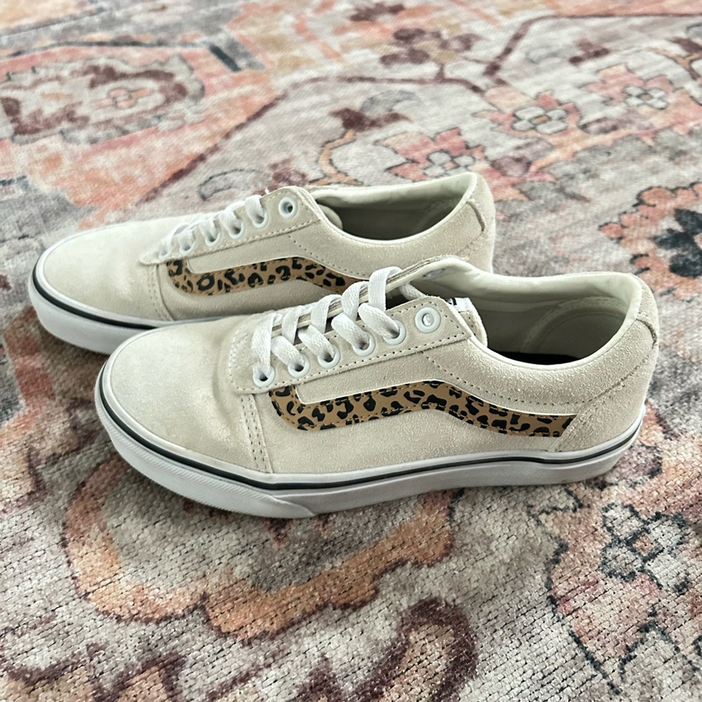 Vans lo ward suede shoes white tan leopard print stripe size 6 women’s